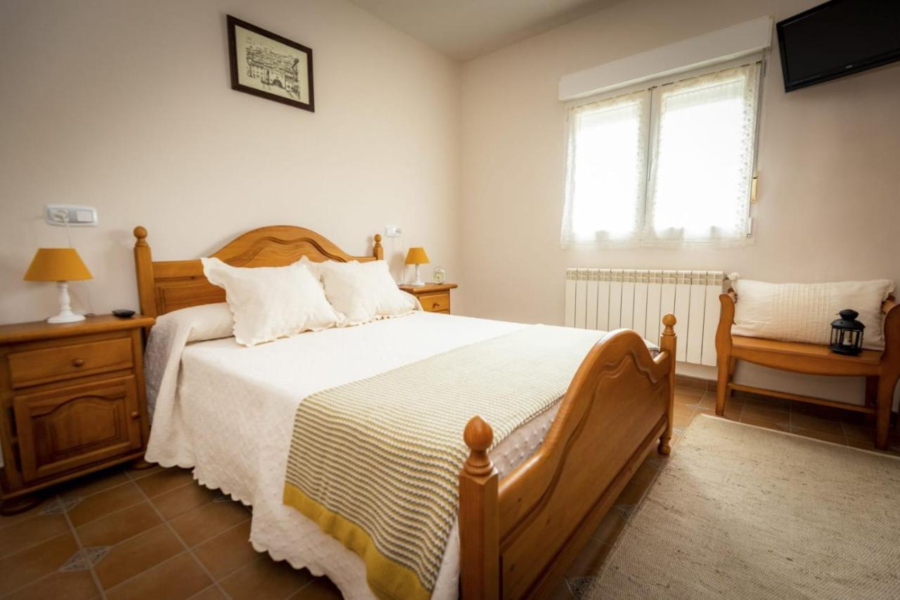 Apartamentos Pumarin Santa Marina (Ballota) Exterior foto